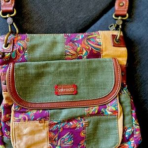 SakRoots crossbody purse!  Like new!